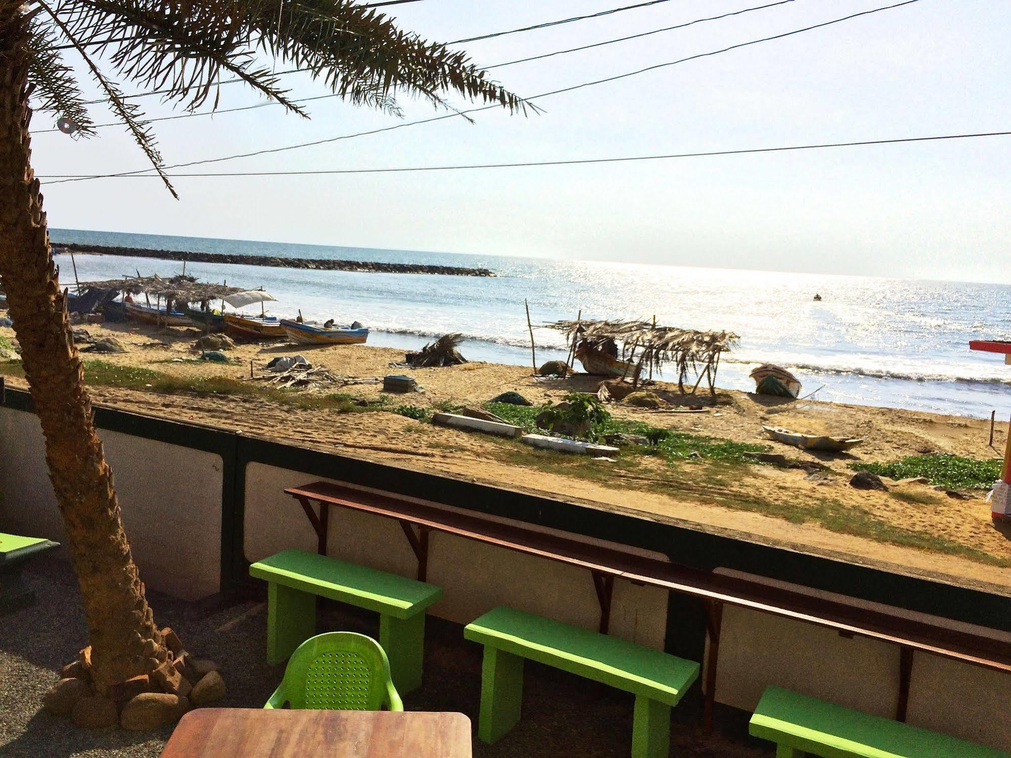 Explore Hostels Negombo Kochchikade Exteriér fotografie