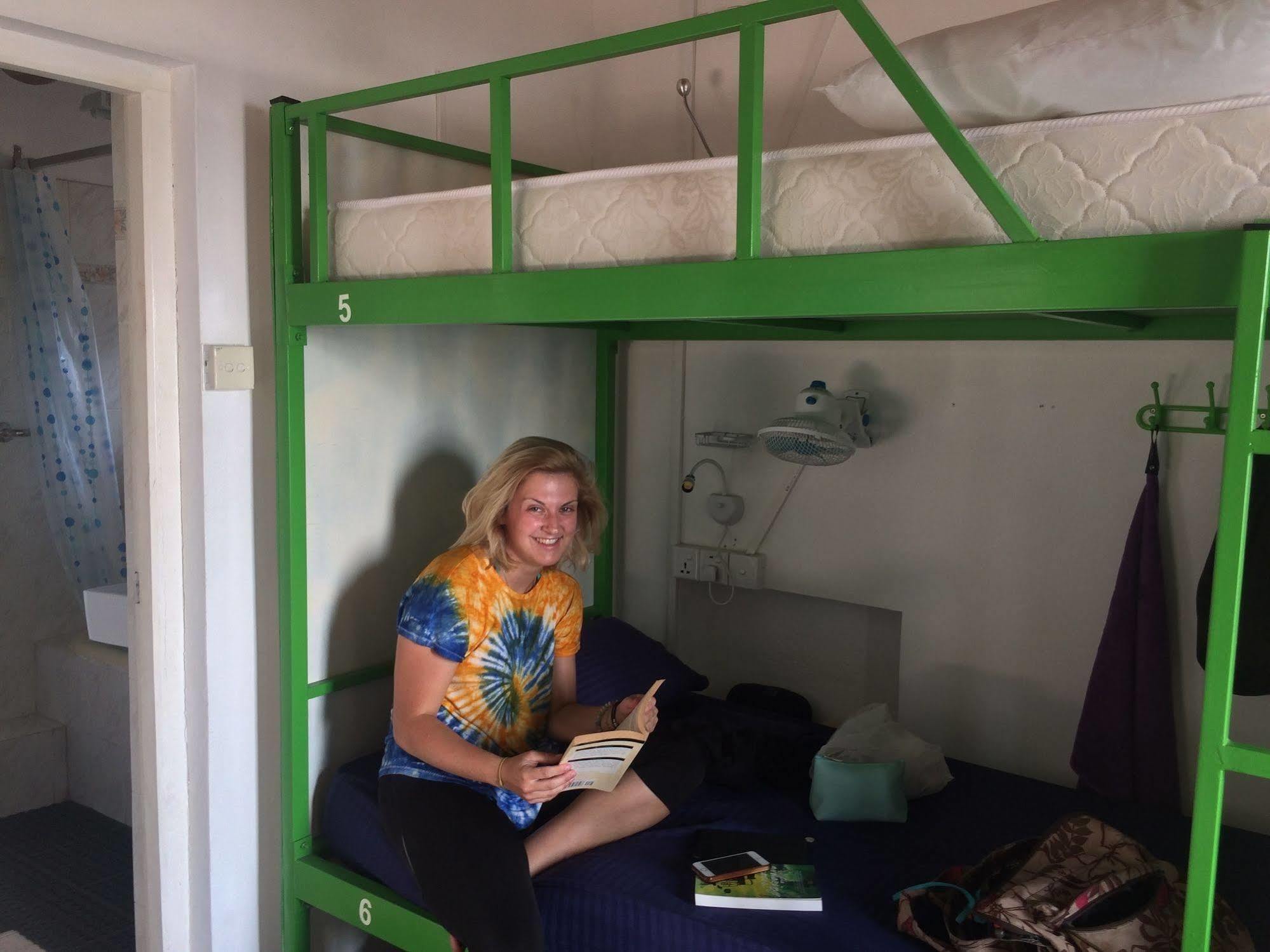 Explore Hostels Negombo Kochchikade Exteriér fotografie