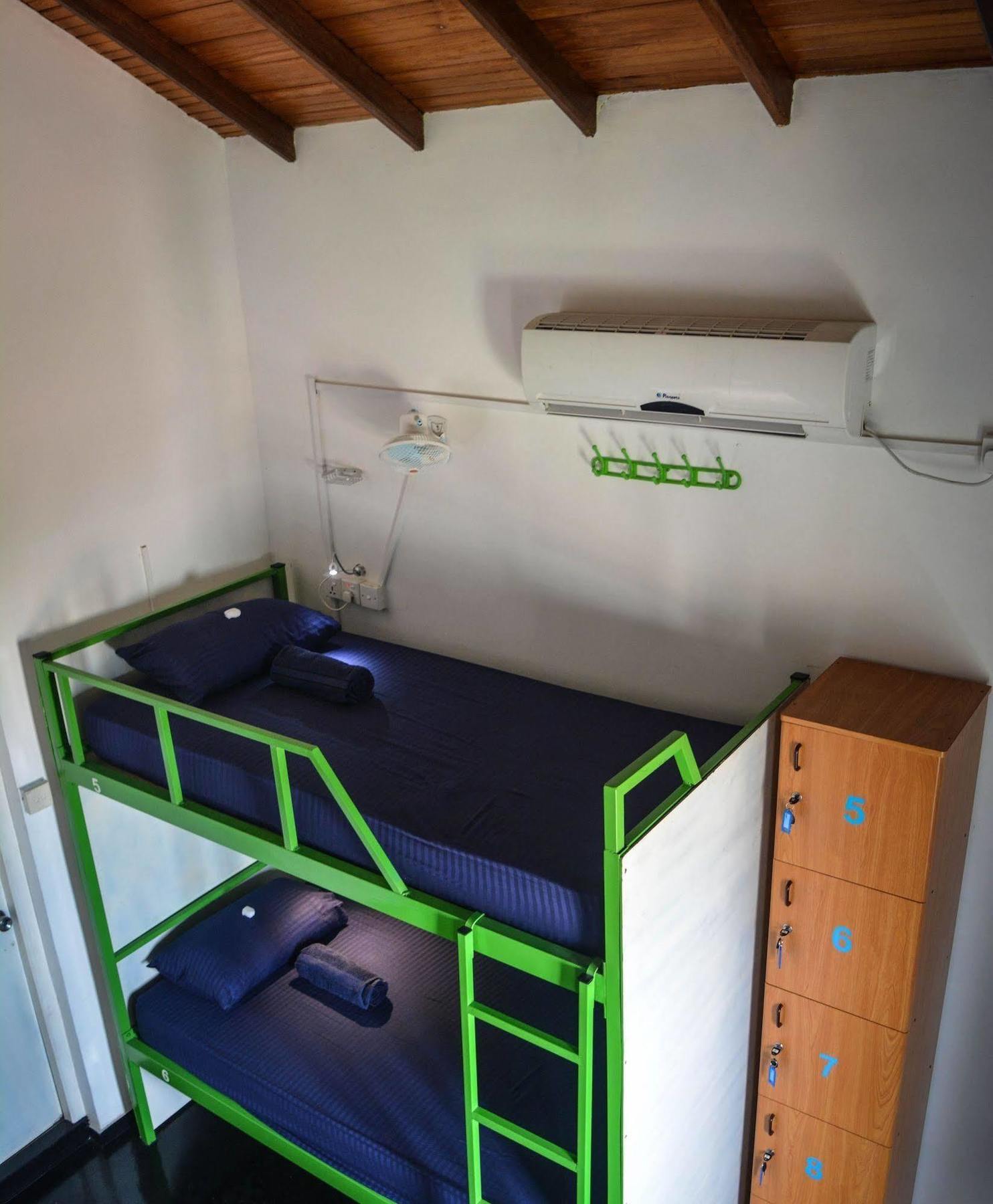 Explore Hostels Negombo Kochchikade Exteriér fotografie
