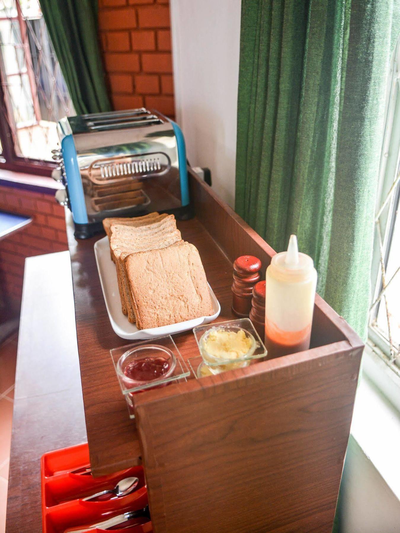 Explore Hostels Negombo Kochchikade Exteriér fotografie