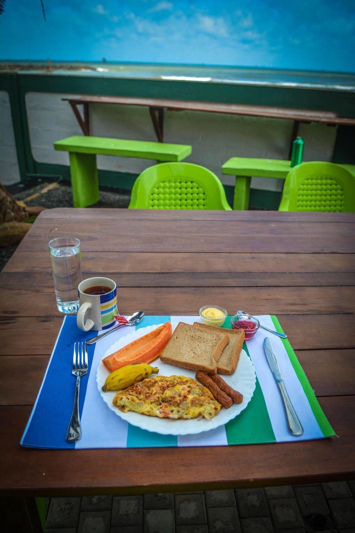 Explore Hostels Negombo Kochchikade Exteriér fotografie